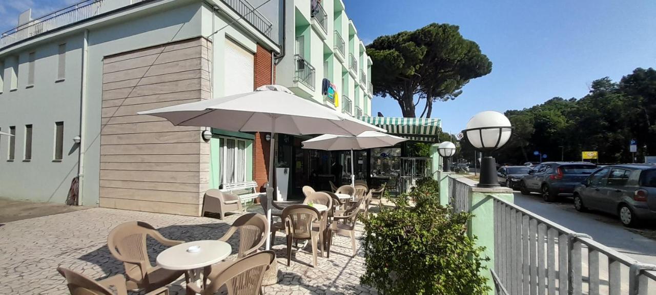 Hotel Maddalena Marina di Ravenna Exterior photo