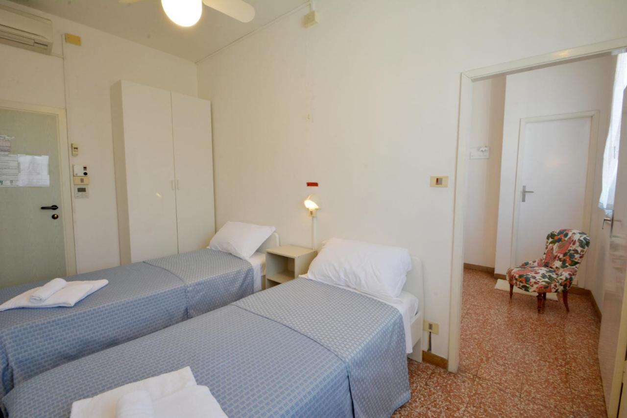 Hotel Maddalena Marina di Ravenna Exterior photo